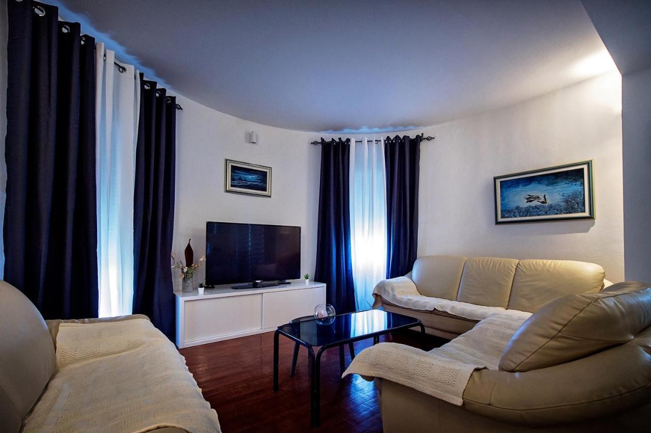 Seaside Apartments With A Swimming Pool Zecevo Rtic, Rogoznica - 8366 Exterior photo
